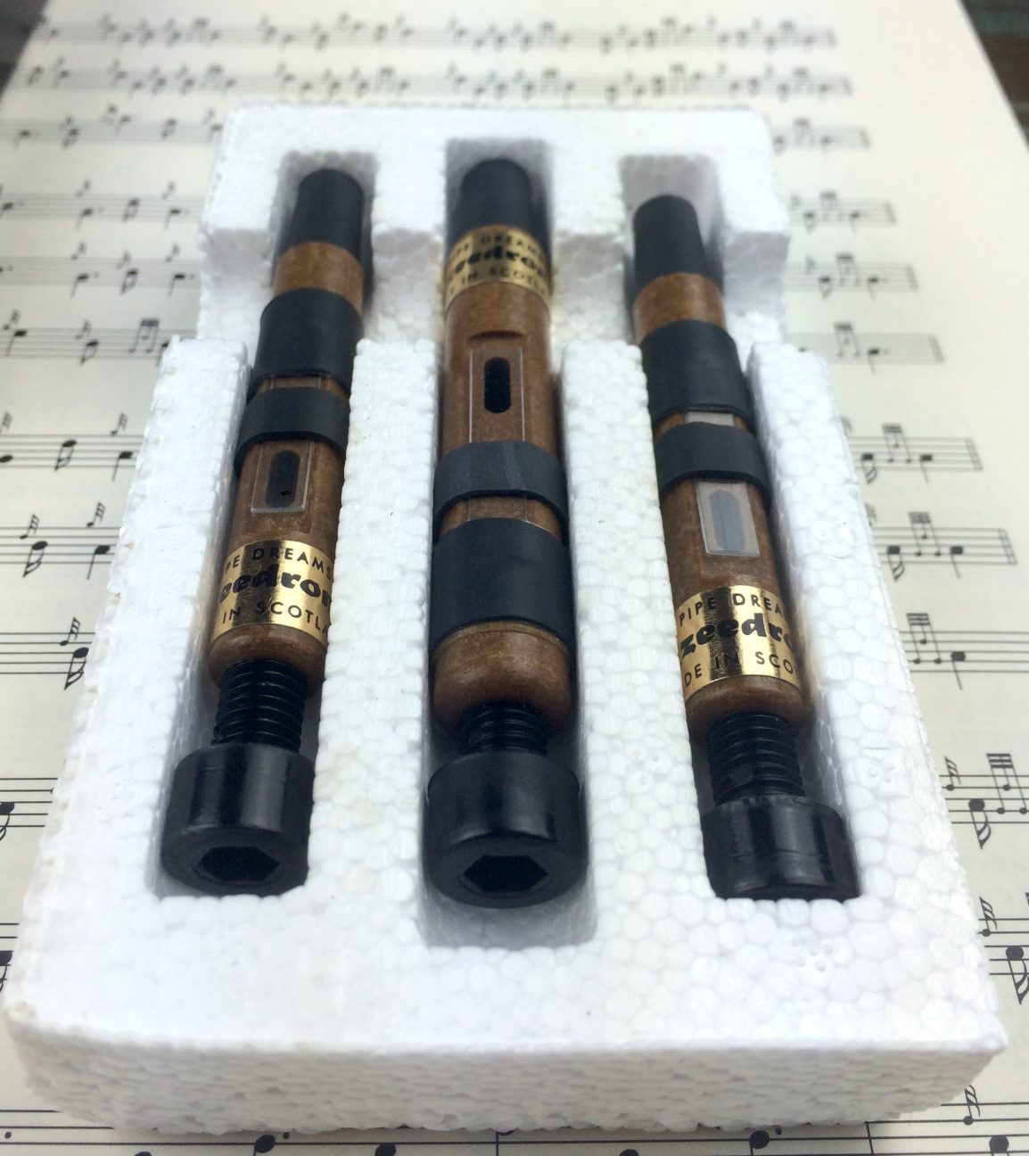 Ezeedrone Drone Reeds for Bagpipes with INVERTED Bass (Set 1 bass, 2